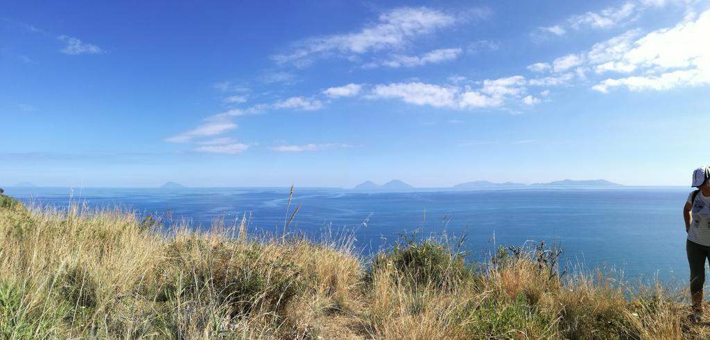 Appartamenti Vacanze Mareemare Capo dʼOrlando Buitenkant foto